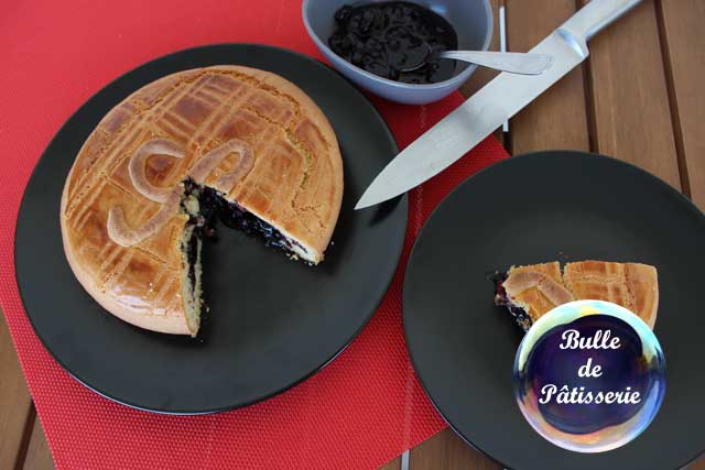 Recette : gâteau basque à la confiture de cerises noires