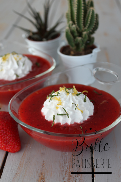 Recette rapide : Soupe de fraises et sa chantilly coco