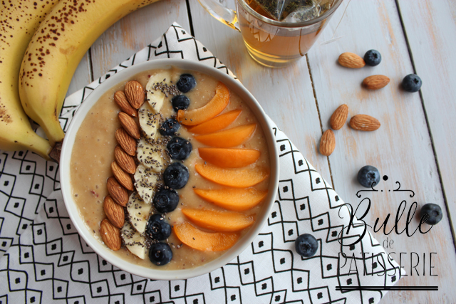 Recette de petit-déjeuner : smoothie bowl aux fruits d'été