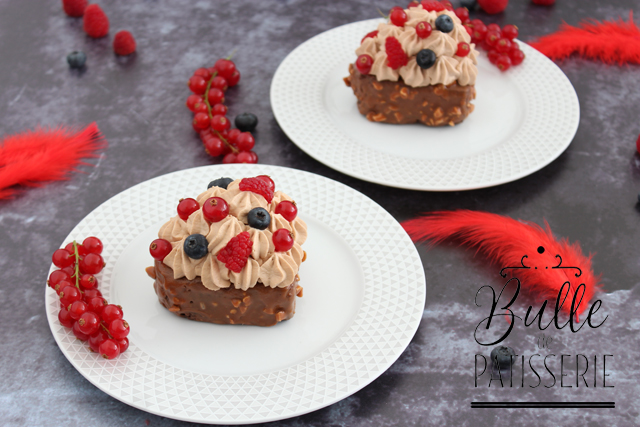 Dessert de la St Valentin : brownie, glaçage rocher, insert fruits rouges et ganache montée chocolat