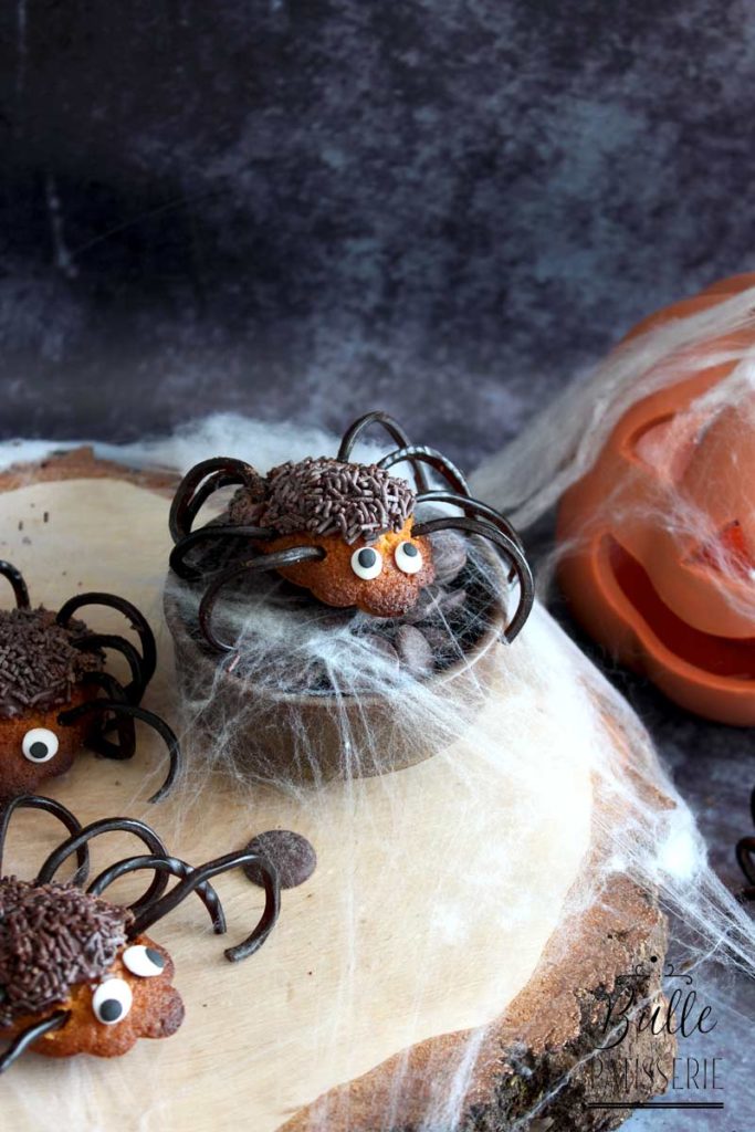 Comment faire des araignées d'Halloween en madeleines ?