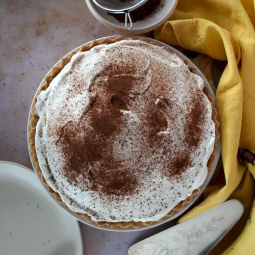 Banoffee Pie : pâte sablée, confiture de lait, banane, chantilly